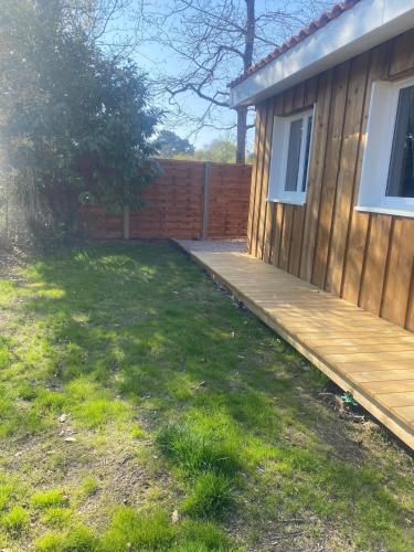 40 m2 wooden house with private garden in La Judee 40 m2 wooden house with private garden in La Judee