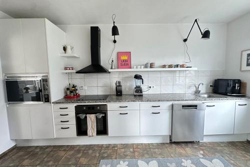 Modern family friendly house in Seltjarnarnes - Birta Rentals in เซลต์ยาร์นาร์เนส Modern family friendly house in Seltjarnarnes - Birta Rentals in เซลต์ยาร์นาร์เนส