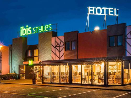 ibis Styles Rouen Val-de-Reuil in Val-de-Reuil ibis Styles Rouen Val-de-Reuil in Val-de-Reuil