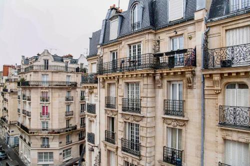Charming and bright near Montmartre in Montmartre Charming and bright near Montmartre in Montmartre