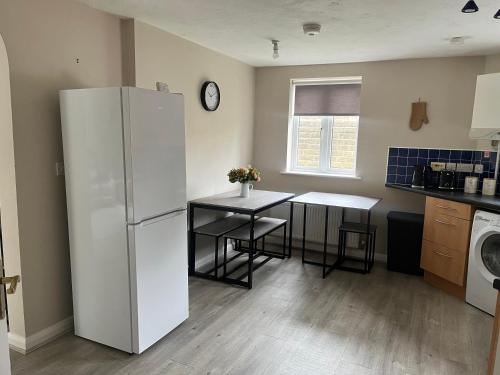 المرافق, Beautiful & Spacious, Entire 2-Bed House, Kitchen, Washer Dryer, Parking & Garden, Near Saltaire & B in Bingley المرافق, Beautiful & Spacious, Entire 2-Bed House, Kitchen, Washer Dryer, Parking & Garden, Near Saltaire & B in Bingley