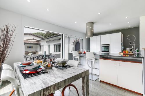 Konyha, La Rotonda - Happy Rentals in Maroggia Konyha, La Rotonda - Happy Rentals in Maroggia