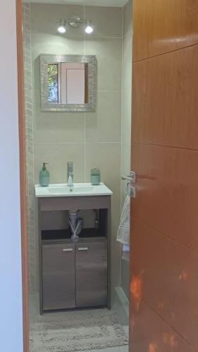 화장실, Departamento a 15 min del centro de Bariloche near 산카를로스 데 바릴로체 공항 화장실, Departamento a 15 min del centro de Bariloche near 산카를로스 데 바릴로체 공항
