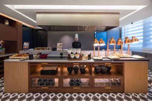 طعام و مشروبات, Hilton Garden Inn Beijing Daxing International Airport in داكسينغ ديستريكت طعام و مشروبات, Hilton Garden Inn Beijing Daxing International Airport in داكسينغ ديستريكت