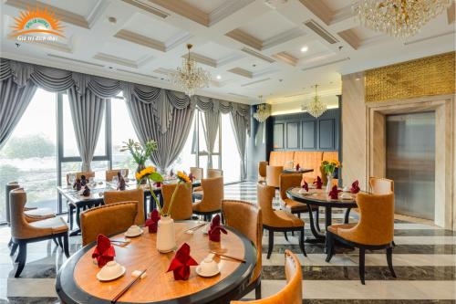 Restaurant, Khách sạn Solis Hotel in Flussufer - Cam Fluss / Alter Hafen Restaurant, Khách sạn Solis Hotel in Flussufer - Cam Fluss / Alter Hafen