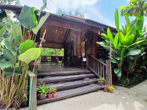 陽台/露台, Naluyan Jungle Lodge in 丹南 陽台/露台, Naluyan Jungle Lodge in 丹南