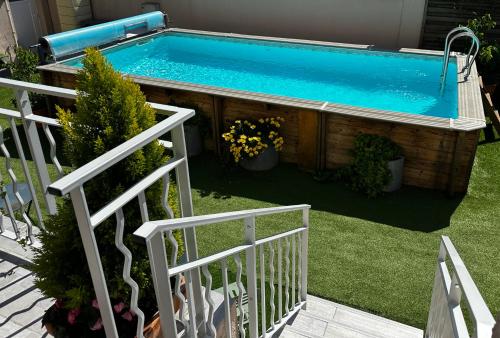 Piscina, Logis Le Passiflore Cognac in Chateaubernard Piscina, Logis Le Passiflore Cognac in Chateaubernard