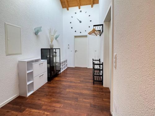 مدخل, 3 Zimmer Apartment, 110 qm, max 5 Personen, Balkon, Parkplatz, Internet 250 MBit in كارترينجين مدخل, 3 Zimmer Apartment, 110 qm, max 5 Personen, Balkon, Parkplatz, Internet 250 MBit in كارترينجين