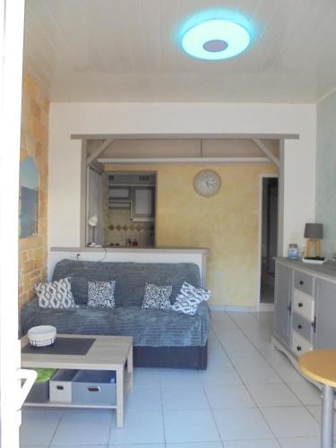 Villeneuve Loubet Studio 4 p rez de jardin a 5 mn de la mer in Maure Villeneuve Loubet Studio 4 p rez de jardin a 5 mn de la mer in Maure