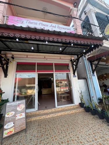 Hotellet från utsidan, Catty tourist house in Ban Thakhek Kang Hotellet från utsidan, Catty tourist house in Ban Thakhek Kang