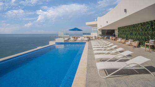 สระว่ายน้ำ, Encantame Velero 1002 Great 2BD 2 BA Sleep 6 in ปลายา เอนกันโต สระว่ายน้ำ, Encantame Velero 1002 Great 2BD 2 BA Sleep 6 in ปลายา เอนกันโต