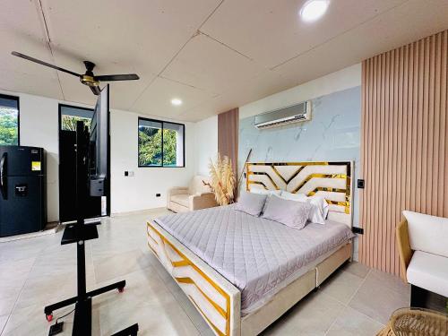 The Loft Luxe Villa Paz CASA QUINTA CON PISCINA PRIVADA in Ricaurte The Loft Luxe Villa Paz CASA QUINTA CON PISCINA PRIVADA in Ricaurte