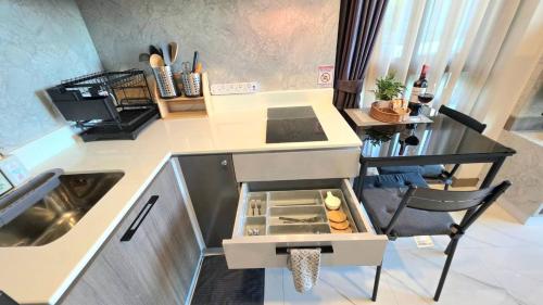 Kitchen, Room in Apartment - A302-Partial SeaviewPool view 1BR-1BATHAo Nang in Ton Sai Kitchen, Room in Apartment - A302-Partial SeaviewPool view 1BR-1BATHAo Nang in Ton Sai