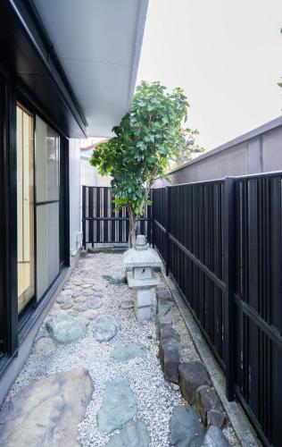 Balcony/terrace, raikoエレベーター付き大人数向け一棟貸切宿 in Kiyosu Balcony/terrace, raikoエレベーター付き大人数向け一棟貸切宿 in Kiyosu