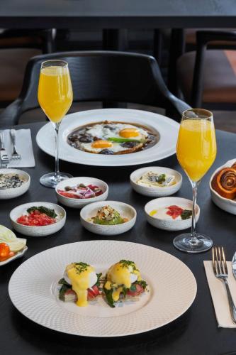 식음료(F&B), Gymnasia Isrotel, a Tribute Portfolio Hotel in 텔아비브 식음료(F&B), Gymnasia Isrotel, a Tribute Portfolio Hotel in 텔아비브