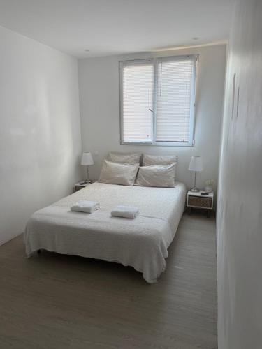 Location proche de toute commodites a 1 minute du tramway et a 9 min de centre ville et parking grat in Le Ray Location proche de toute commodites a 1 minute du tramway et a 9 min de centre ville et parking grat in Le Ray