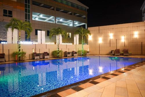 Nagoya Hill Hotel Batam in Batam Island Nagoya Hill Hotel Batam in Batam Island