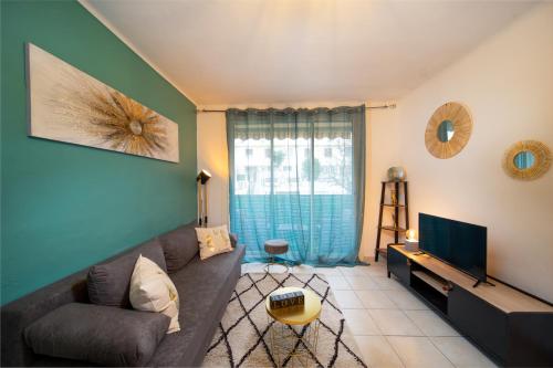 Appartement tout equipe 6 a 8 couchages avec terrasse et parking in La Rose Appartement tout equipe 6 a 8 couchages avec terrasse et parking in La Rose
