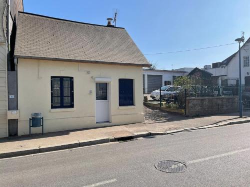 Cozy vintage BNB house in Ectot-l'Auber Cozy vintage BNB house in Ectot-l'Auber