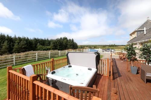 Erkély/terasz, ALTIDO Greenknowes Estate in Bowershall Erkély/terasz, ALTIDO Greenknowes Estate in Bowershall