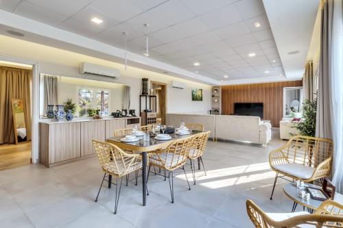 مطبخ, 800 Mountain Resort Vacation House in شاطىء الفجيرة مطبخ, 800 Mountain Resort Vacation House in شاطىء الفجيرة