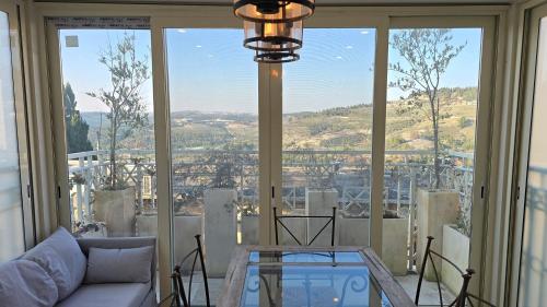 Balcony/terrace, OrbachHouse Luxury Suite in Safed Balcony/terrace, OrbachHouse Luxury Suite in Safed
