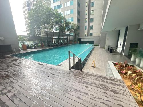 Balcony/terrace, Kuala Lumpur Cherry Suites at Mercu Summer Suite KLCc in Little India Balcony/terrace, Kuala Lumpur Cherry Suites at Mercu Summer Suite KLCc in Little India