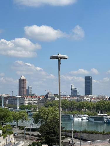 Spacieux T3 80m2 plein centre presque ile !