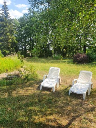 Kert, Chambre d'hôtes à la campagne "Le coudry" (Chambre d'hotes a la campagne "Le coudry") in Saint-Germain-du-Bois Kert, Chambre d'hôtes à la campagne "Le coudry" (Chambre d'hotes a la campagne "Le coudry") in Saint-Germain-du-Bois