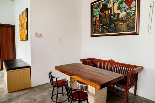 Aliments i begudes, Villa RNB 2Bedrooms Cozy Home in Sunggal Medan for rent in Sunggal Aliments i begudes, Villa RNB 2Bedrooms Cozy Home in Sunggal Medan for rent in Sunggal