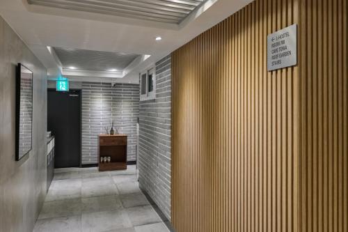 Exterior view, L Hostel Jonggak in Insadong Exterior view, L Hostel Jonggak in Insadong