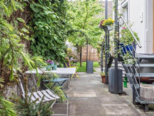 حديقة, SeeGlück (seeglueck OASE - Charmante Unterkunft mit Garten Gastezimmern und Tiny House nahe Universitat Insel ) in Petershausen West حديقة, SeeGlück (seeglueck OASE - Charmante Unterkunft mit Garten Gastezimmern und Tiny House nahe Universitat Insel ) in Petershausen West
