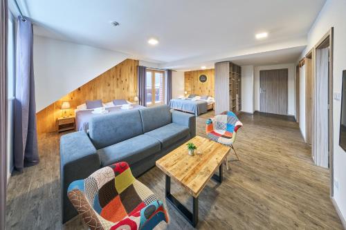 Hotel Obzor in เพค พอด สเนซคู Hotel Obzor in เพค พอด สเนซคู