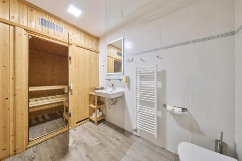 Hotel Obzor in เพค พอด สเนซคู Hotel Obzor in เพค พอด สเนซคู