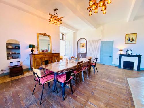 Létesítmények, Le Pavillon, Grand Manoir du XVIIe avec Piscine, Bain Nordique et accès privé à la Charente (Le Pavillon, Grand Manoir du XVIIe avec Piscine, Bain Nordique et acces prive a la Charente) in Alloue Létesítmények, Le Pavillon, Grand Manoir du XVIIe avec Piscine, Bain Nordique et accès privé à la Charente (Le Pavillon, Grand Manoir du XVIIe avec Piscine, Bain Nordique et acces prive a la Charente) in Alloue