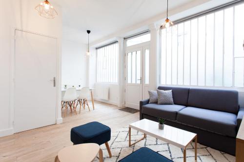 Luminous and design Close To The Sacred Heart in Pigalle Luminous and design Close To The Sacred Heart in Pigalle