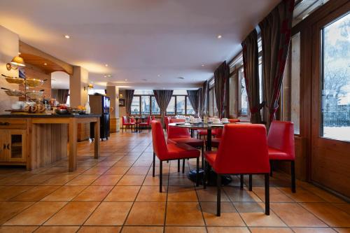 Food and beverages, Hotel de l'Arve in Chamonix-Mont-Blanc Food and beverages, Hotel de l'Arve in Chamonix-Mont-Blanc