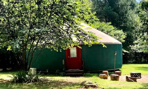 Magical Yurt Rental for Glamping in North Carolina in 阿爾伯馬爾 (NC) Magical Yurt Rental for Glamping in North Carolina in 阿爾伯馬爾 (NC)