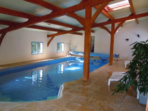 Swimming pool, Cabane Perchee Spa Dordogne La Ferme de Sirguet in Monsac Swimming pool, Cabane Perchee Spa Dordogne La Ferme de Sirguet in Monsac
