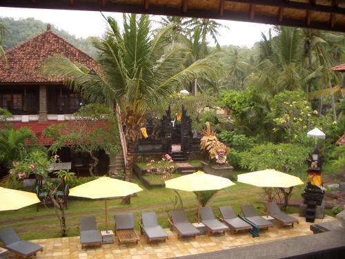 Hotelli välisilme, Puri Rai Hotel in Padang Bai Hotelli välisilme, Puri Rai Hotel in Padang Bai
