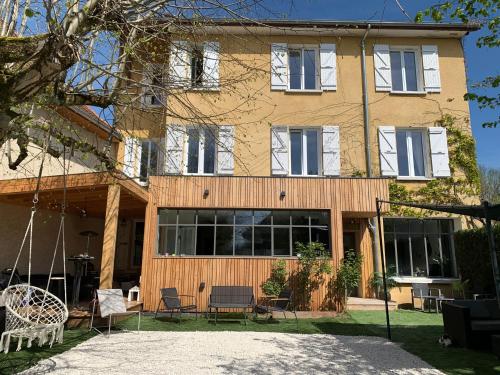 Exterior view, Maison du Bonheur, Chambre Cocooon in Charavines Exterior view, Maison du Bonheur, Chambre Cocooon in Charavines