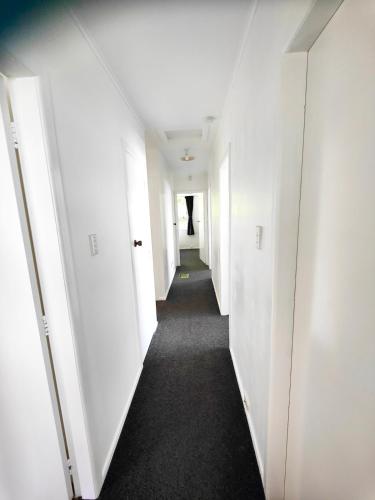 special in winter from 138 for three bedrooms unit in Johnsonville Wellington in นอร์ท เวลลิงตัน special in winter from 138 for three bedrooms unit in Johnsonville Wellington in นอร์ท เวลลิงตัน