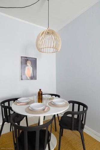 Facilities, Stylish and renovated apartment in Punavuori in Eira Facilities, Stylish and renovated apartment in Punavuori in Eira