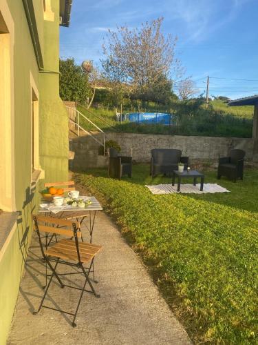Kert, Casa Vilamarín (Casa Vilamarin) in Abegondo Kert, Casa Vilamarín (Casa Vilamarin) in Abegondo