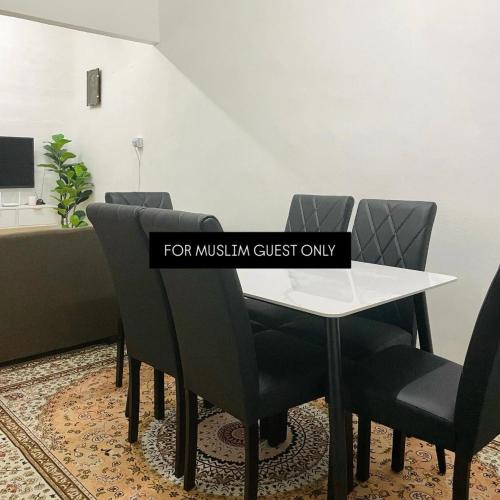 Dom (100 m²) w okolicy Jasin z 3 sypialnią/ami i 2 łazienką/ami (Fadzly Homestay D'Jasin) in Jasin Dom (100 m²) w okolicy Jasin z 3 sypialnią/ami i 2 łazienką/ami (Fadzly Homestay D'Jasin) in Jasin