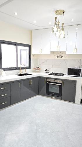 Penthouse Jacuzzi and Nice Gaming Room in 다흘라 Penthouse Jacuzzi and Nice Gaming Room in 다흘라