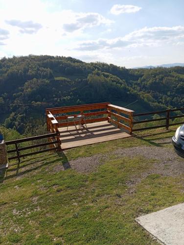 Seosko domacinstvo Radovanovic in Bajina Basta Seosko domacinstvo Radovanovic in Bajina Basta
