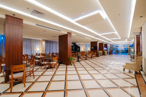 Restaurant, Sunday Harbour Gateway Jeddah Beach Formerly Vivid Plaza Hotel in Jeddah Restaurant, Sunday Harbour Gateway Jeddah Beach Formerly Vivid Plaza Hotel in Jeddah