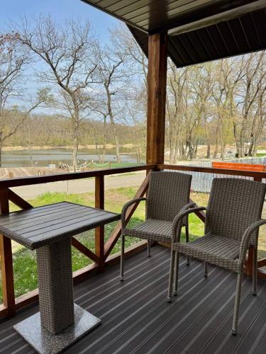 Altan/terrasse, Lake Park in Novomoskovsk Altan/terrasse, Lake Park in Novomoskovsk