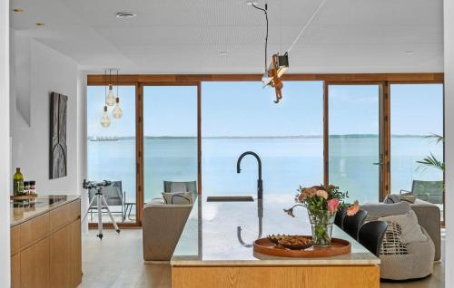 مطبخ, 4 Bedroom Cozy Home In Helsingør in هيلسينجور مطبخ, 4 Bedroom Cozy Home In Helsingør in هيلسينجور